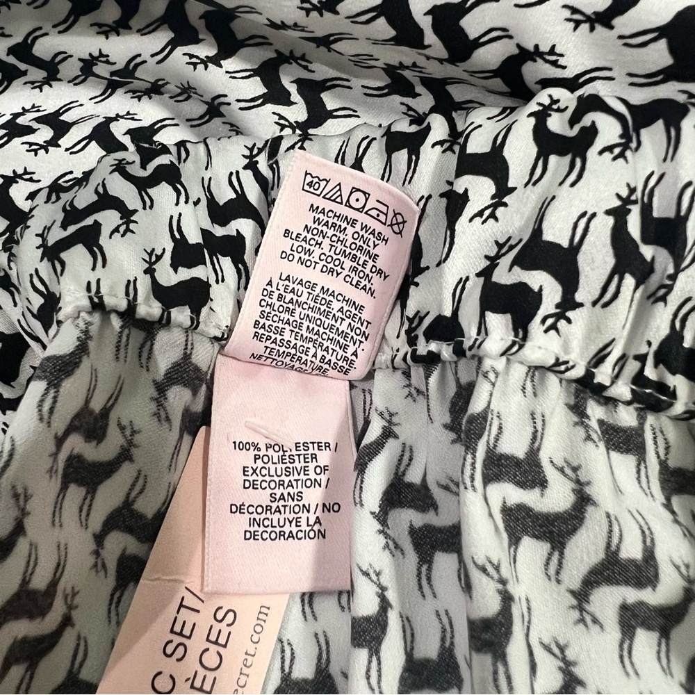 Victoria's Secret Satin Classic Long Pajamas Black/White Reindeer Print Sz XS - Picture 5 of 8